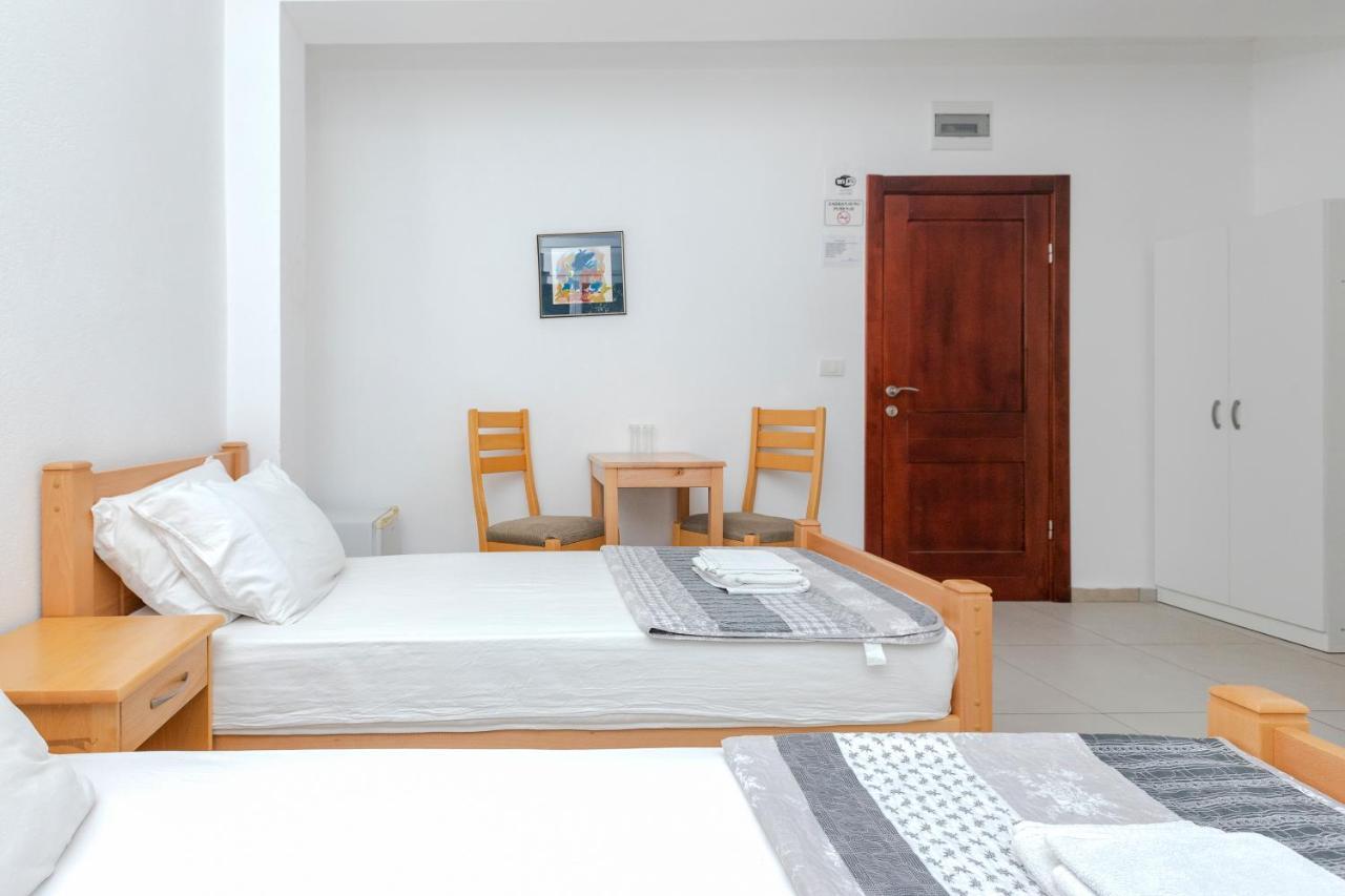 Guest House Vila Vedesa Kotor Buitenkant foto