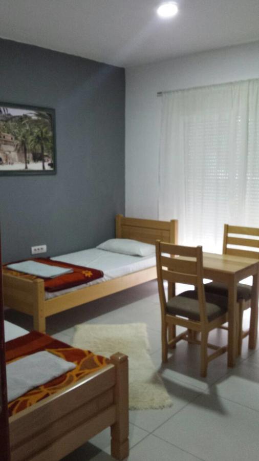 Guest House Vila Vedesa Kotor Buitenkant foto